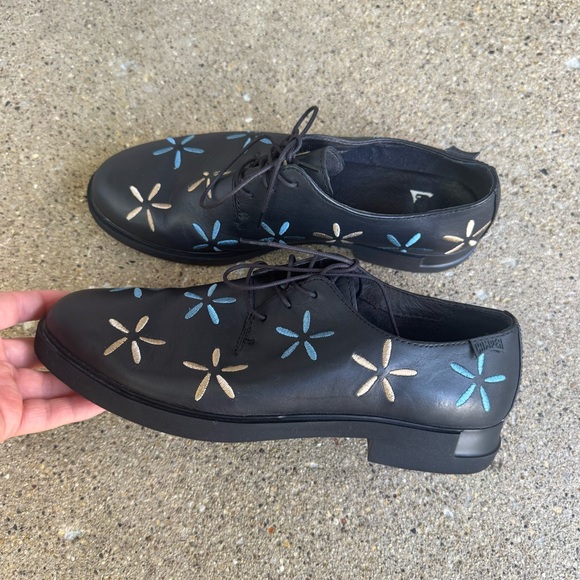 Camper twins black formal floral brogues embroidered lace up shoes women’s SZ 40 - Picture 4 of 11